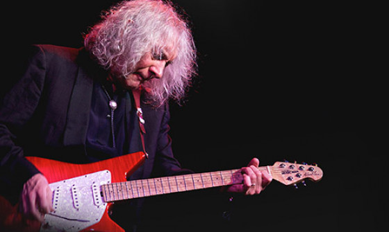 Albert Lee playing electric guitar