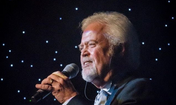 Merrill Osmond live on stage singing